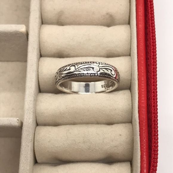 Sterling Silver Ring with Engraved Scrolls - Picture 3 of 9
